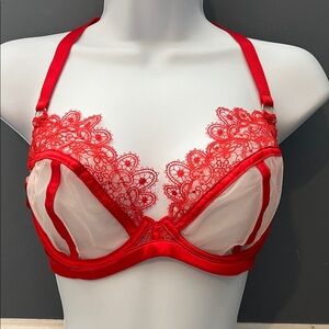 Like new Playful Promises plunge bra